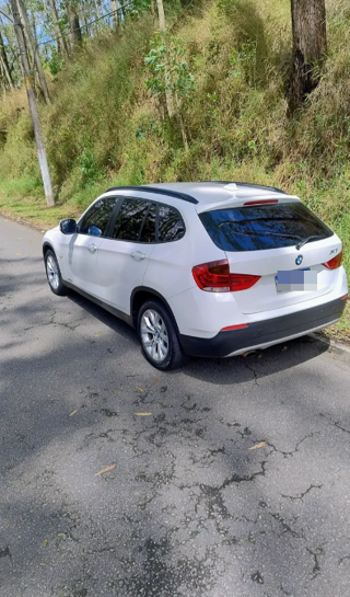 BMW X1 sDrive18i 2.0 2011, foto 2