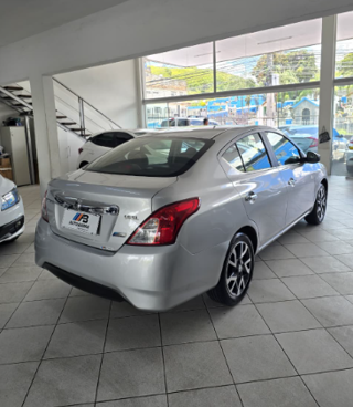 Nissan Versa SL 1.6 2017, foto 4